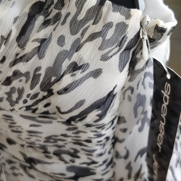 ☀SALE 4 for$20☀      SpencerJeremy Cute Camisole Top - Picture 4 of 4